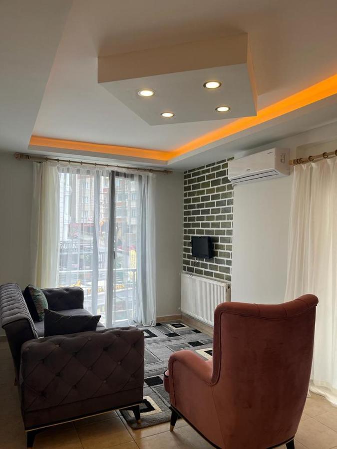 Hypatia Aparthotel *